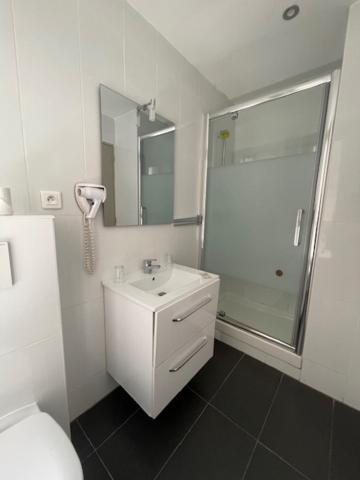 Hotel De L'aveyron *